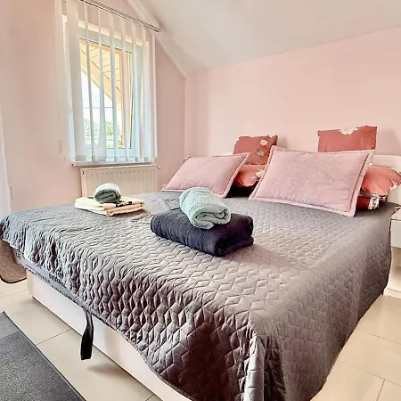 Lelle Udvar 1 Ac Free Parking Daire Balatonlelle